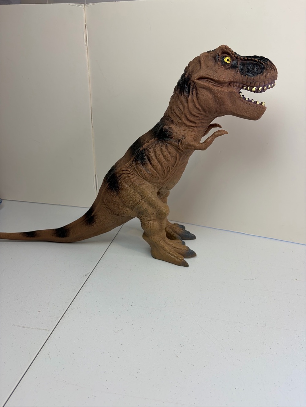 Toys R Us Dinosaur T Rex 15" Tall Large Soft Rubber Maidenhead Large Jurassic